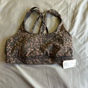 Lululemon Energy Sports Bra NEW with tags size 8